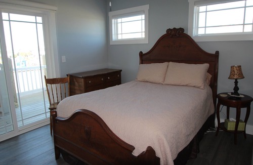 Surf City House | Ocean Front 3 Bedrooms