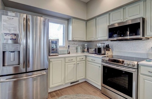 Flora's Bluff House | Ocean Front Sleeps 6 Steps to Beach Renovated to New 5 Star Home BHI Club