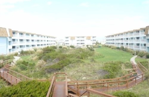 Morehead City Condo | Ocean-side condominium with pool. Fully-equipped for relaxed vacationing.