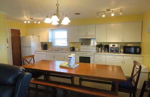 South Nags Head House | Ocean Side/Crow's Nest Views/Fenced pet yard/xbox one S/pet friendly