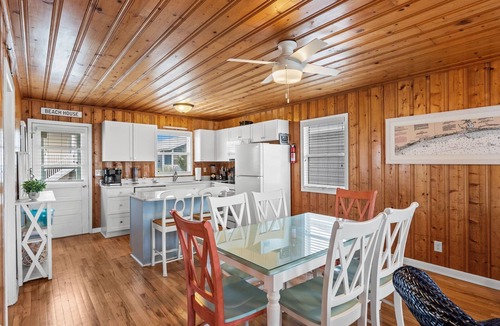 Ocean Isle Beach House | Ocean View! Adorable, Second Row Single Family Home in Ocean Isle Beach
