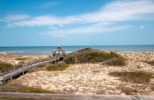 Corolla Light House | Ocean Views, Den, Community Pools, Close to Beach access, 103, Brigadune-Oceanfront