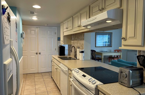 Indian Beach Condo | Oceanfront 3BR Condo | Pools, Hot Tubs, Resort Amenities | Unit 201