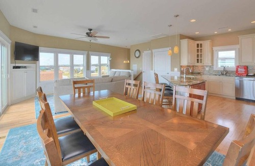 Yaupon Beach House | Oceanfront, 5 Bdrm/4.5 Bath/Sleeps 12-Walk to Pier!Breathtaking Views!