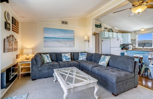 Colington House | Oceanfront 5010 - Once Upon A Tide: 4-bedroom retreat in Kill Devil Hills, NC