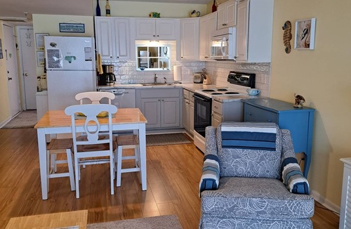 Sneads Ferry Condo | Oceanfront Condo with Beautiful View. Top floor, Elevator, Easy Beach Access.