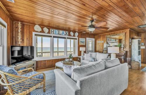 Surf City House | Oceanfront Charm Classic 1960s Cottage Screened Porch & Extra Suite