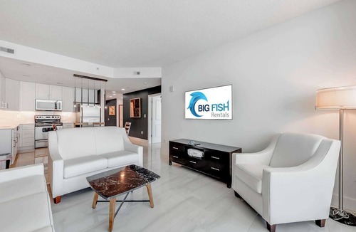 Downtown Myrtle Beach Condo | Oceanfront condo near Boardwalk with beach access