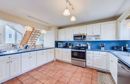 Waves House | Oceanfront Dog Friendly w/Private Pool, Hot Tub, Game Room, Cargo Lift, Tennis