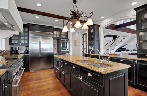 East Beach House | Oceanfront, East Beach, Occupancy 12, Four Bedroom Home