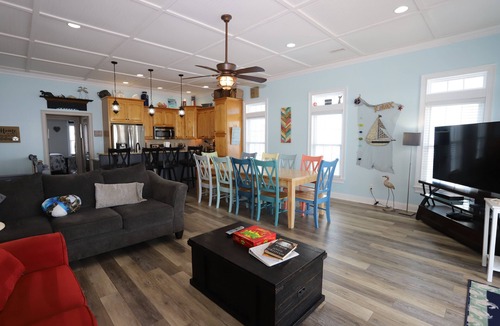 Surf City House | Oceanfront, Elevator, Early Check-In, Pool, Step onto the Sand