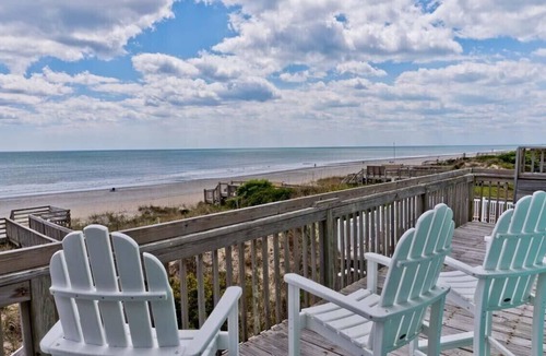 Emerald Isle House | OCEANFRONT HALF DUPLEX SLEEPS 9 w 4 BDRMS, 3 ARE OCEANVIEW! BEST PART OF E ISLE!