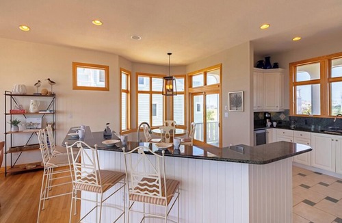 Hatteras House | Oceanfront Hatteras home w/endless views, pool, hot tub, rec room & more!