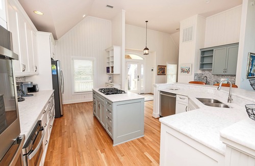 Southern Shores House | OCEANFRONT, Ocean Views, Private Pool, Hot Tub, SS10, The Russell Cottage