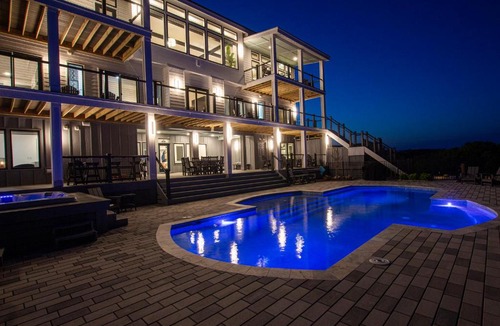 Duck House | OCEANFRONT, Ocean Views, ELEV, Private Pool, Poolside Bar, DB4, True at First Light
