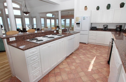 Pine Island House | OCEANFRONT, Ocean Views, Pool, Hot Tub, PI202, Turtle Key