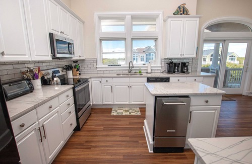 Pine Island House | OCEANFRONT, Ocean Views, ELEV, Pool, Pool Table, Priv Beach Access, PI187, Right On The Beach