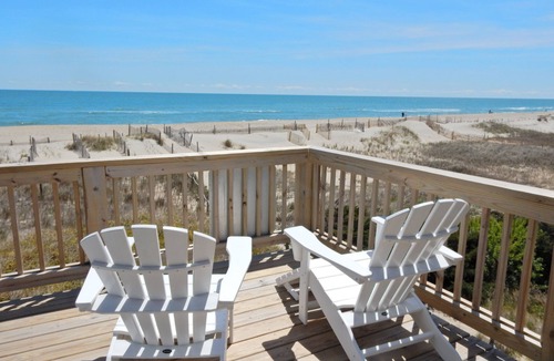 Rodanthe House | Oceanfront Pet Friendly, 4BR 3.5 BA luggage/baggage lift spectacular views