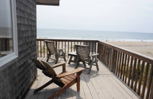 Rodanthe House | Oceanfront Pet Friendly, 4BR 3.5 BA luggage/baggage lift spectacular views