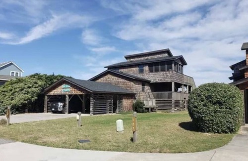 Carolina Dunes House | Oceanfront Property/Perfect Location/duck north Carolina