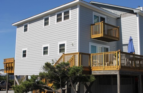 Duck House | Oceanfront property
