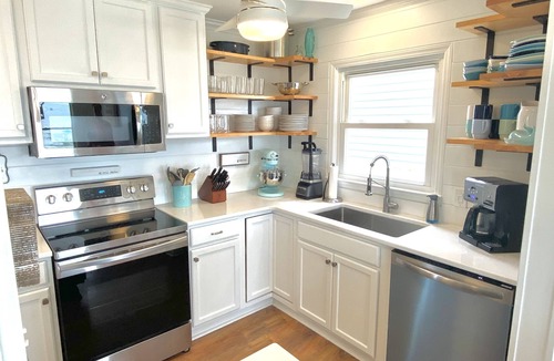 Holden Beach House | OCEANFRONT, Renovated 4BR, 3BA Home Sleeps 8