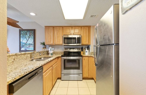 Myrtle Beach Condo | Oceanfront Sunny Condo w Pool in Atlantica Towers