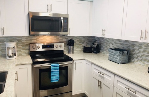 North Carolina Coast Condo | OCEANFRONT & super clean! 90 steps to the beach😍the views are fab!