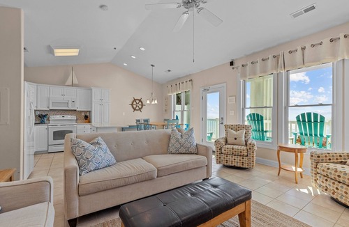 Indian Beach Condo | OCEANFRONT, Top Floor; Ocean Club, Pool, Hot tub; Cleaning & Linens Included