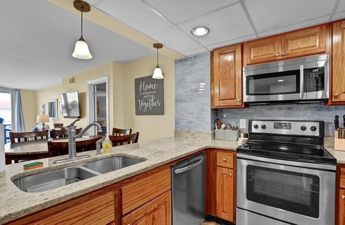 Sneads Ferry House | Oceanfront Condo with beach access