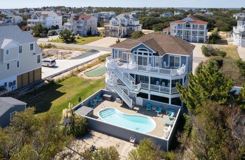 Whalehead Beach House | Oceanside, 7 BRs, Pool, Dogs Welcome, Pool Table, WW867, Flip Flops and Pop Tops