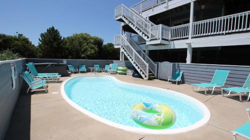 Whalehead Beach House | Oceanside, 7 BRs, Pool, Dogs Welcome, Pool Table, WW867, Flip Flops and Pop Tops