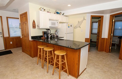 Ocean Sands House | Oceanside, 7 BRS, Private Pool, Hot Tub, Rec Room, OS1A, Corolla Horizons