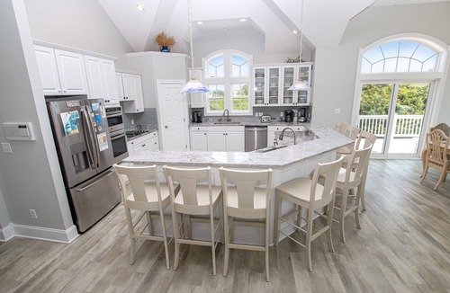 Pine Island House | Oceanside, 8 BRs, Private Pool, Hot Tub, Close to Beach Access, PI62, Jewel of the Isle