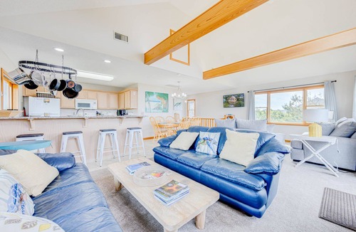 Frisco House | Oceanside Dog Friendly Home with Hot Tub, Game Room, Cargo Lift, and Wet Bar
