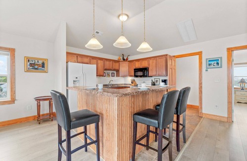 Salvo House | Oceanside Dog Friendly Home w/Private Pool, Hot Tub, Game Room, and Wet Bar