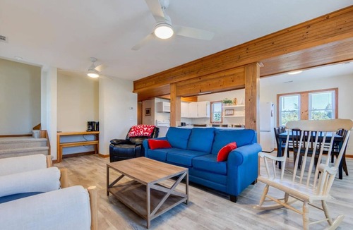 Rodanthe House | Oceanside Family Retreat: Walk to Beach & Ice Cream