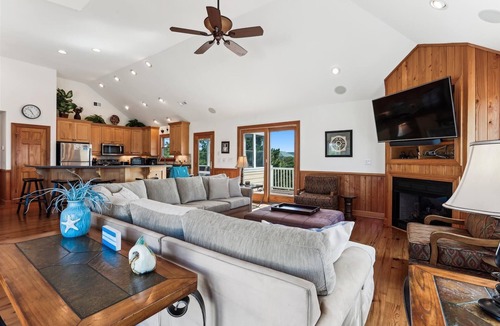 Ocean Sands House | Oceanside:Heated large Salt water Private pool, Hottub, Elevator, Sauna, PoolTbl, Pets
