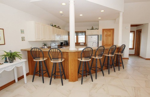 Buck Island House | Oceanside, Hot Tub, Close to Shopping, BU14, Green Grass and High Tides