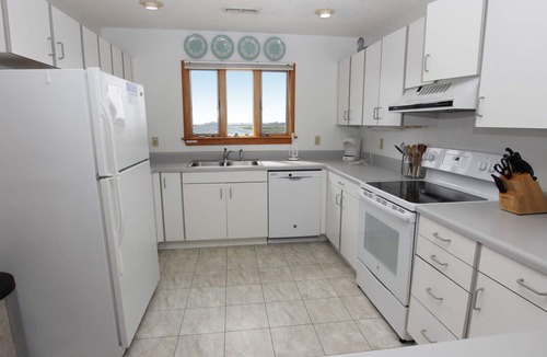 South Nags Head House | Oceanside, Ocean views, sun decks, Hot Tub, SNH418, Blue Cloud