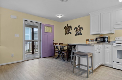 Atlantic Beach Condo | Oceanside/Pet Friendly Condo-Boardwalk Shores C