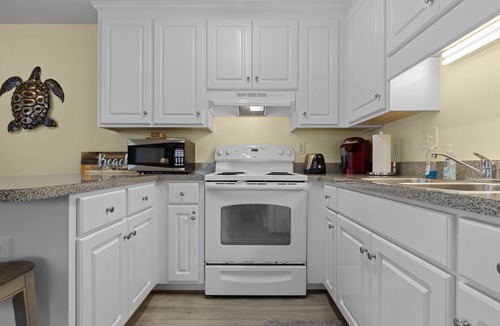 Atlantic Beach Condo | Oceanside/Pet Friendly Condo-Boardwalk Shores C
