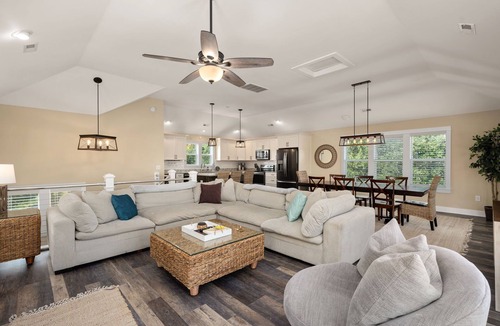 Whalehead Beach House | Oceanside,Pool,Spa,GameRm,7MinWalk2Beach&Sound New
