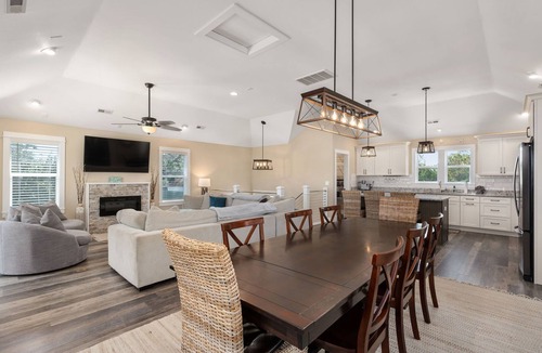 Whalehead Beach House | Oceanside,Pool,Spa,GameRm,7MinWalk2Beach&Sound New