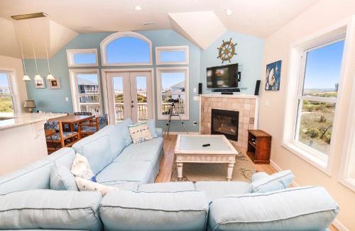 Carova Beach House | Oceanside, Priv Pool, Hot Tub, Foosball, Wild Horses- 4x2177, Frosty Shores