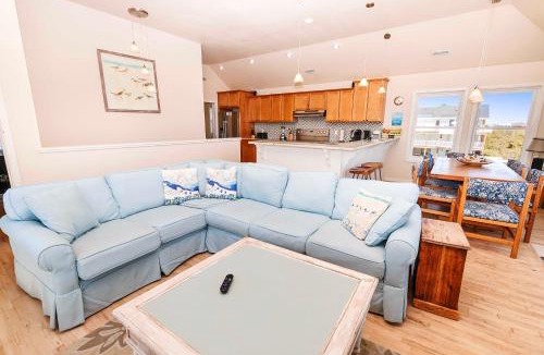 Carova Beach House | Oceanside, Priv Pool, Hot Tub, Foosball, Wild Horses- 4x2177, Frosty Shores
