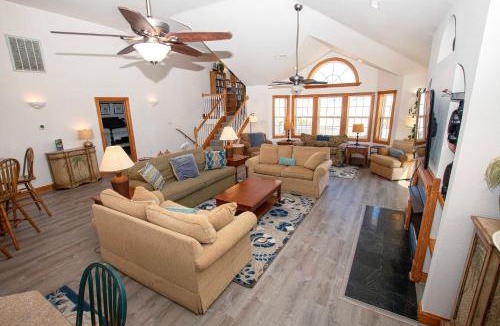 Pine Island House | Oceanside, Private Pool, Rec Room, Vllyball, PI157, Vintage Pine
