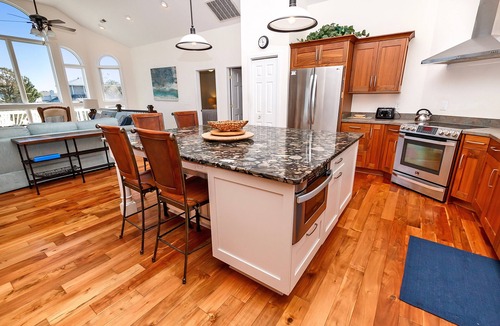 Corolla Light House | Oceanside, Private Pool, Community Amenities, Close to Beach, 146, Sunnyside