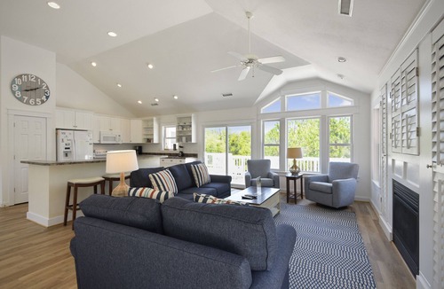 Ocean Hill House | Oceanside: Private Pool, Hot Tub, Game Room, Dog Friendly! Sat-Sat