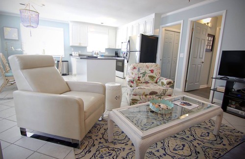 Wrightsville Beach House | OCEANSIDE: RIGHT ON THE BEACH!